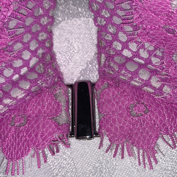 VICTORIA’S SECRET PUSH-UP BRA SIZE 34DDD - Picture 9 of 10